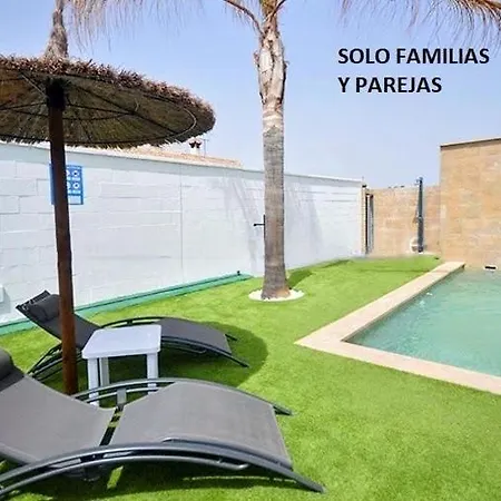 別荘 Con Encanto En Conil Solo Familias Y Parejas コニル・デ・ラ・フロンテラ