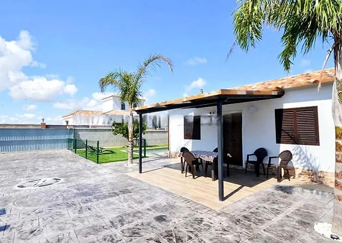 Con Encanto En Conil Solo Familias Y Parejas Vakantiehuis Conil De La Frontera